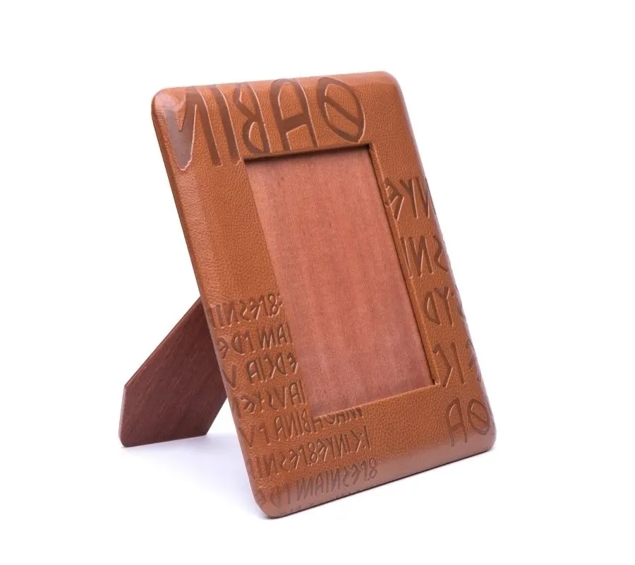 obrazek 1 Oryginalna skórzana ramka na zdjęcia - Ikunico