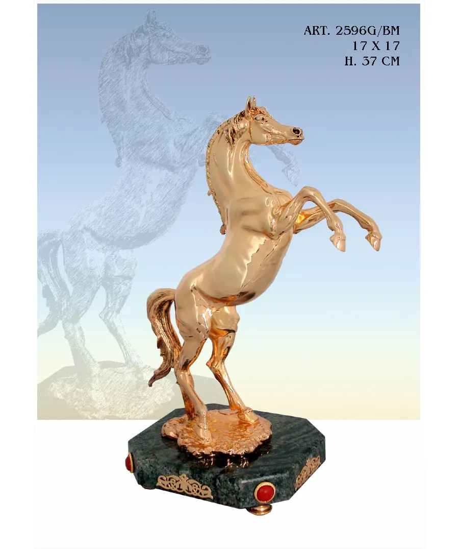 obrazek 1 Pozłacana figura konia na dwóch nogach