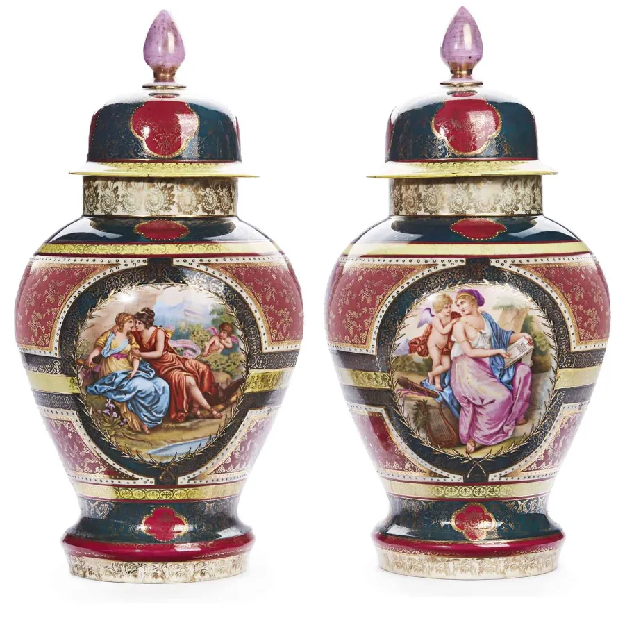 obrazek 1 Para dekoracyjnych wazonów wiedeńskich z porcelany, 1800 rok