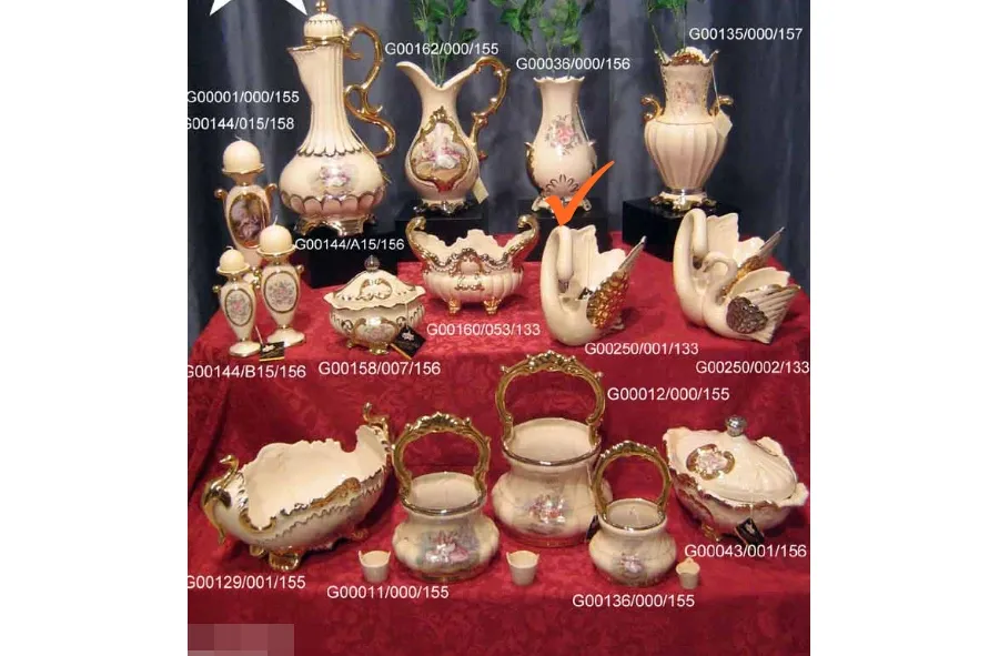 obrazek 1 Dekoracyjna ceramiczna figura łabędzia