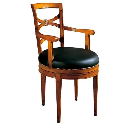 Zdjęcie Włoski fotel z siedziskiem tapicerowanym skórą