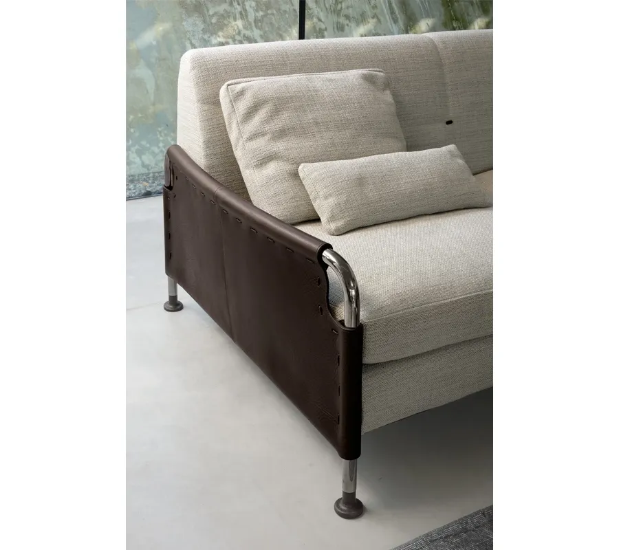 obrazek 5 Sofa 4 osobowa z podłokietnikami ze skóry siodłowej