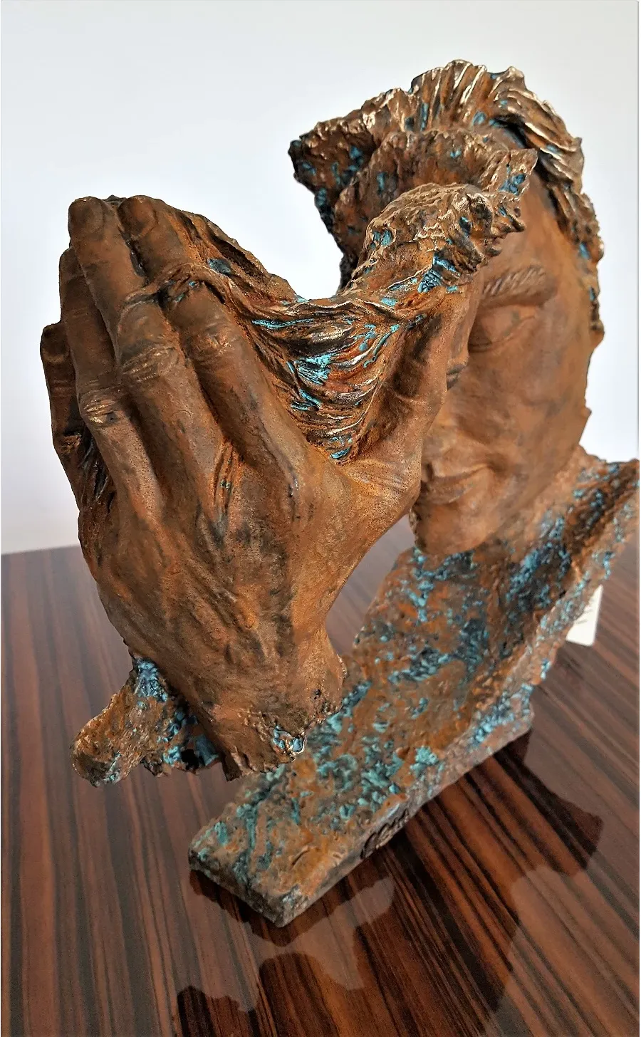 picture 9 Fantastic sculpture of two people in love