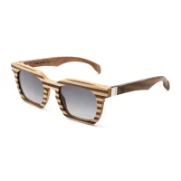 Picture Women's elegant butterfly-shaped glasses made of walnut and maple - Legno Light