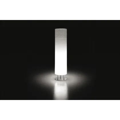 Zdjęcie Nowoczesna lampa stojąca do nowoczesnego ogrodu i do wnętrz - Plust