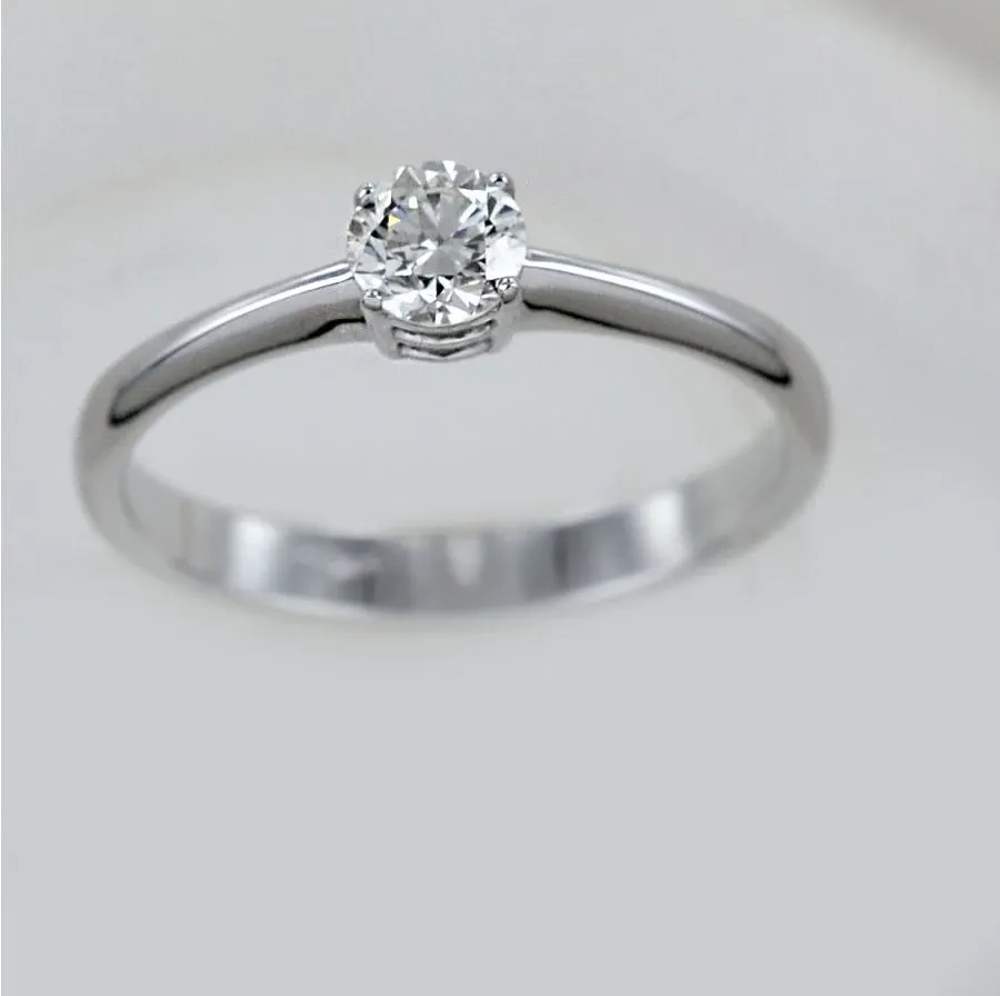 obrazek 3 Włoski średni pierścionek Solitaire z diamentem 0,35 karata