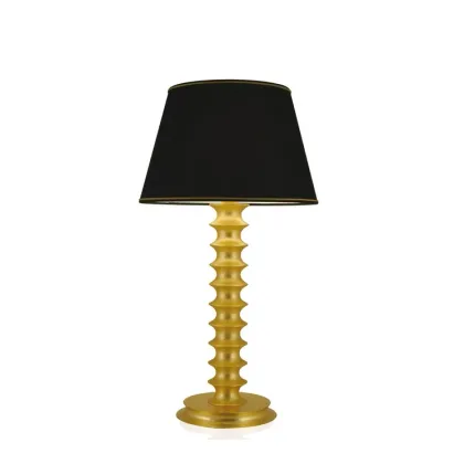 Zdjęcie Włoska drewniana lampa wykończona złotem