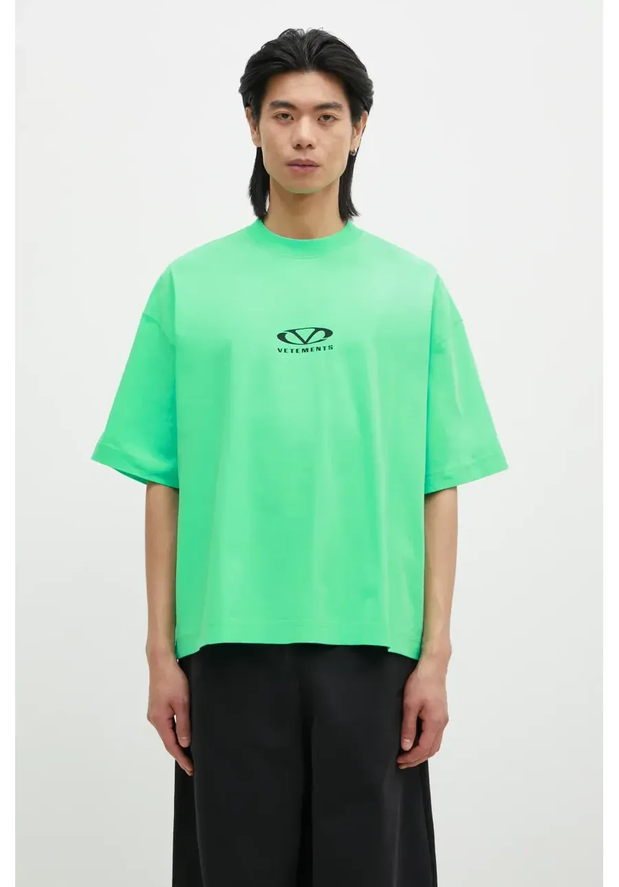 obrazek 1 VETEMENTS t-shirt bawełniany Oval Logo Cropped Boxy męski kolor zielony z nadrukiem UA66TR600E