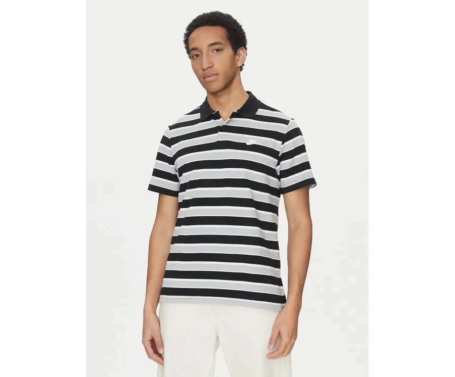 obrazek 1 Nike Polo FN3896 Kolorowy Regular Fit