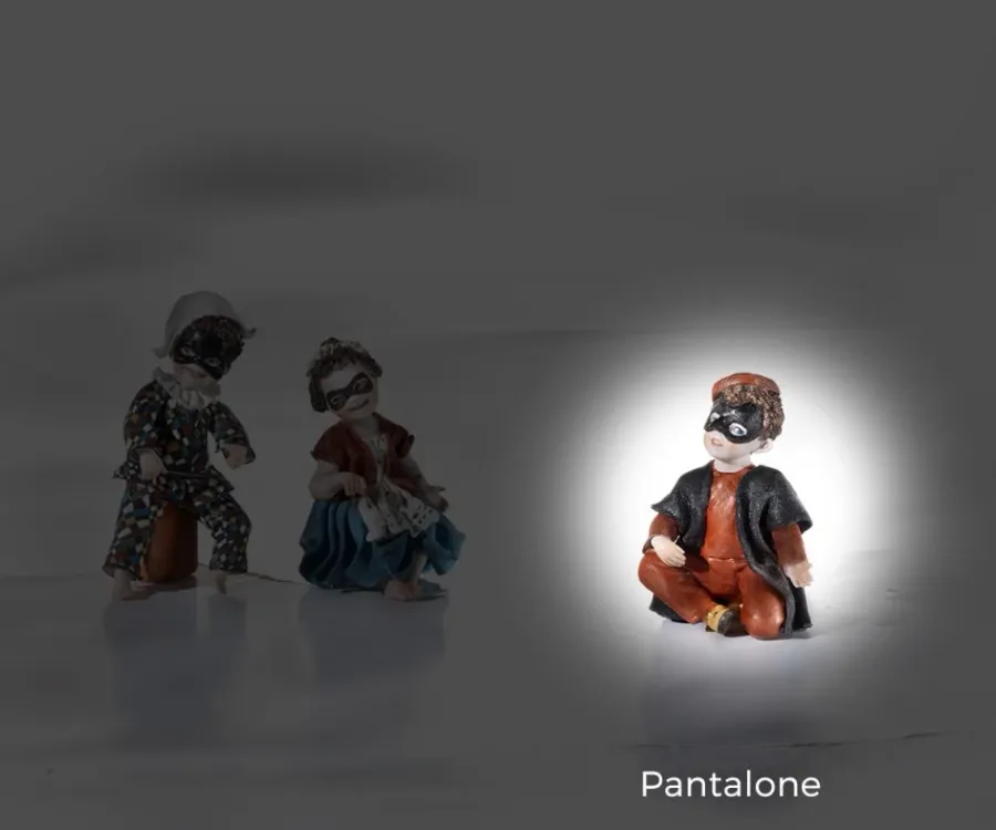 obrazek 1 Figurka chłopca o imieniu Pantalone - Sibania