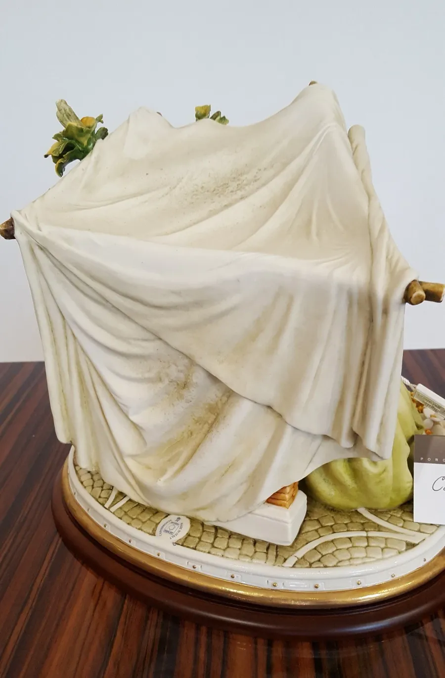 obrazek 2 Kwiaciarka z porcelany