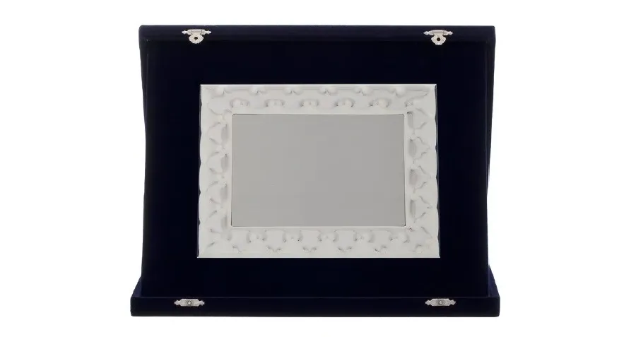 picture 1 Gift plate in a decorative case with your engraving on a gift - Astra Argenti