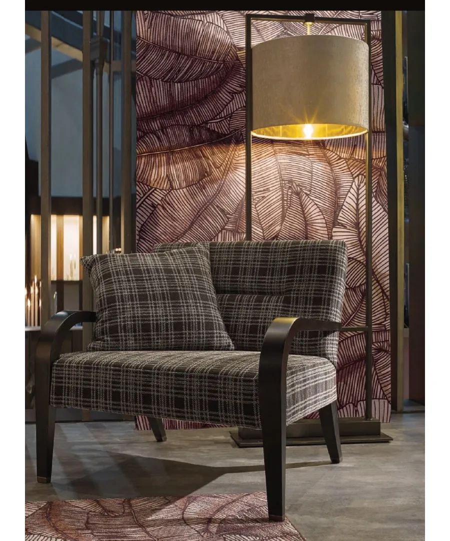 obrazek 2 Ekskluzywna lampa stojąca z metalową ramą z Włoch
