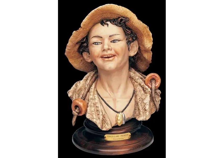 obrazek 1 Włoska porcelana - popiersie małego rybaka
