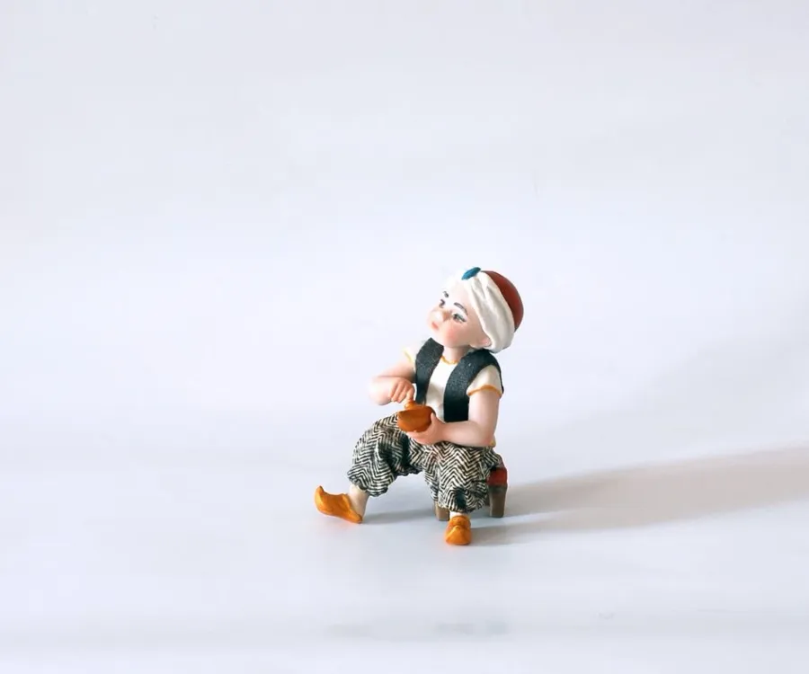 obrazek 1 Porcelanowa figurka Aladyna - Sibania