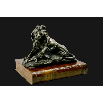 Zdjęcie Ekskluzywny przycisk do papieru - lew