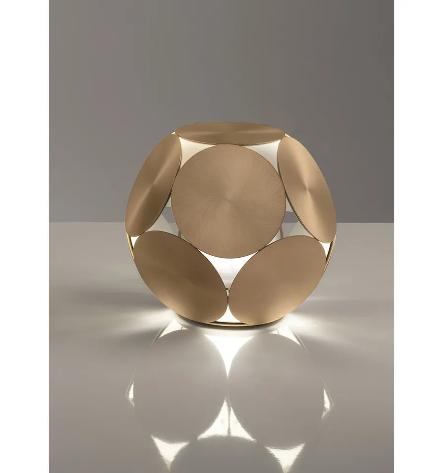 obrazek 1 Stylowa metalowa lampa na biurko