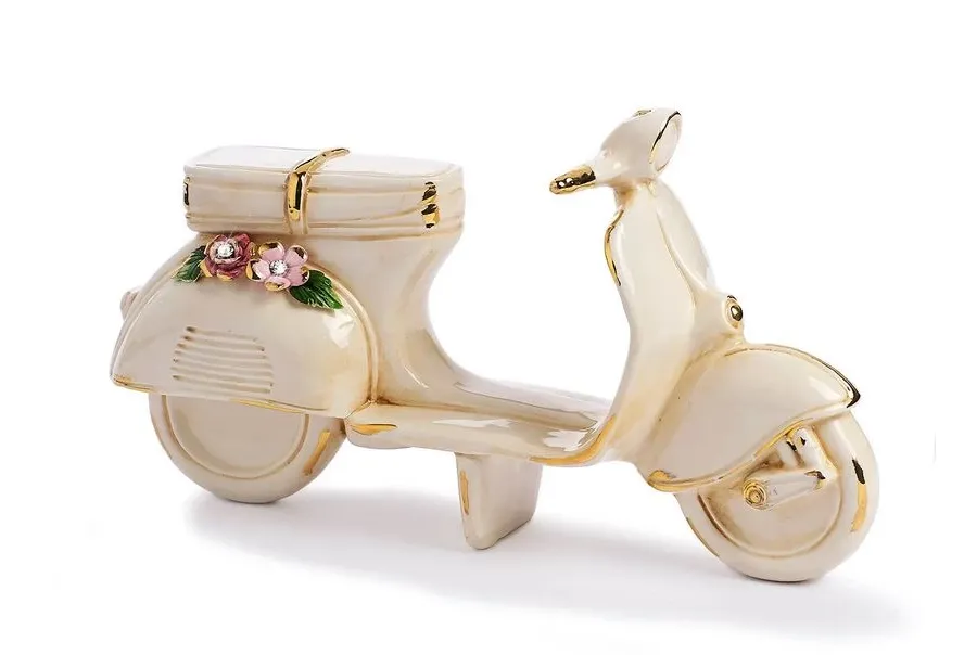 obrazek 1 Niesamowity włoski produkt ceramiczny - skuter Vespa