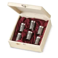 Zdjęcie Komplet 6 kieliszków do wódki w drewnianym pudełku