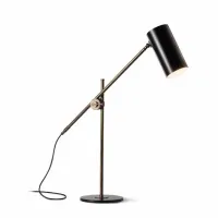 Zdjęcie Praktyczna włoska lampa mosiężna z kolekcji KURSA