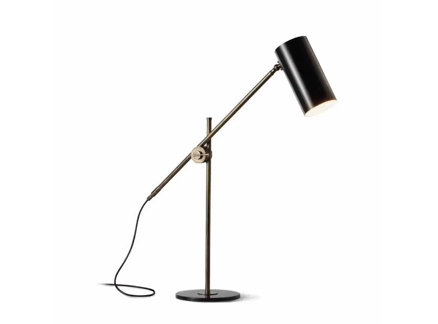 obrazek 1 Praktyczna włoska lampa mosiężna z kolekcji KURSA
