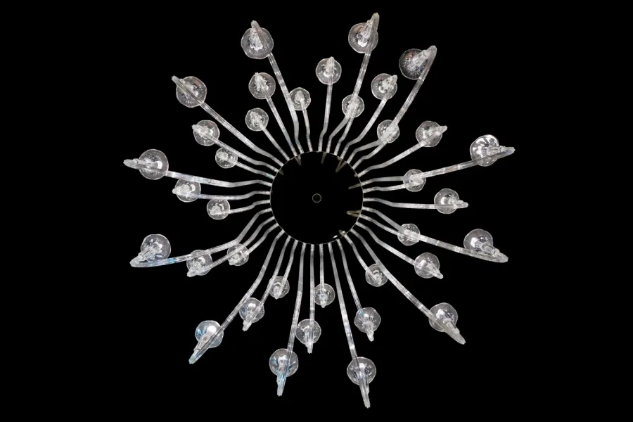 picture 2 Big exclusive chandelier by Italnian manufacture