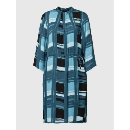 Zdjęcie Sukienka we wzory na całej powierzchni