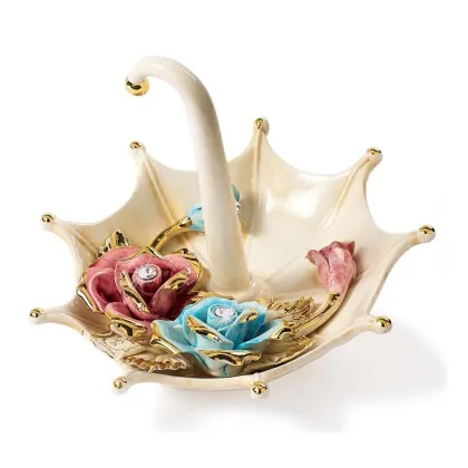 Zdjęcie Ceramiczny parasol wzbogacony różami