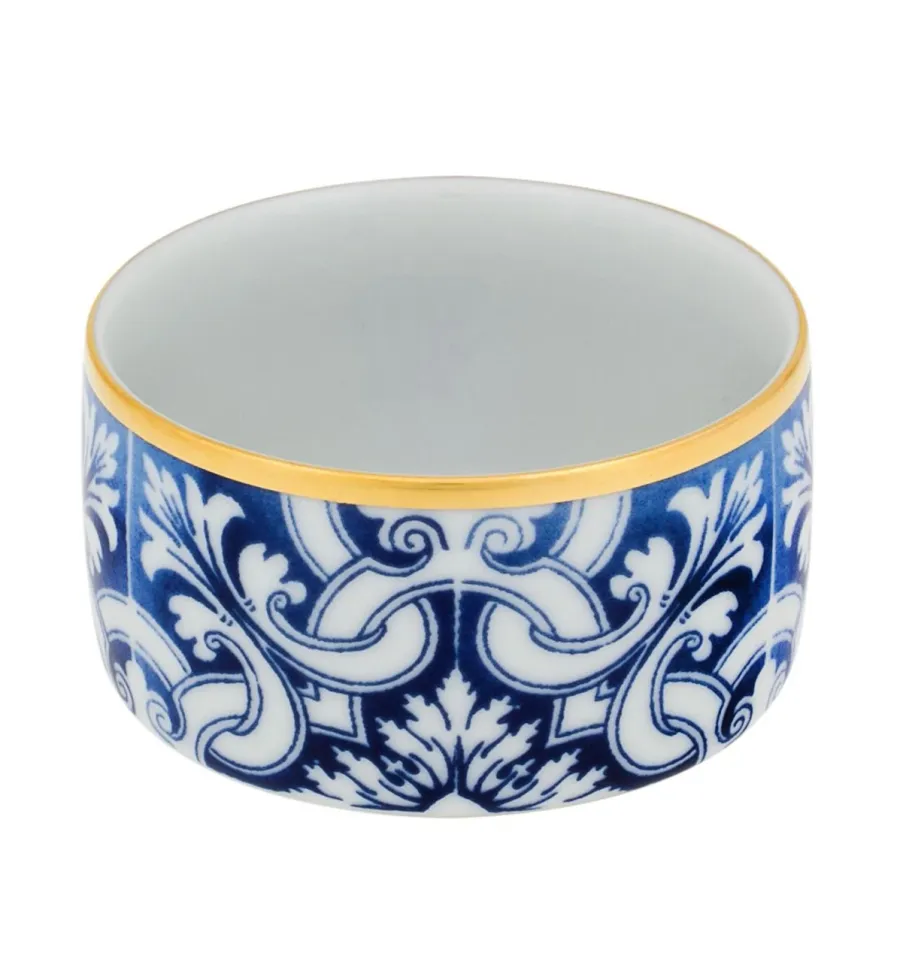 obrazek 1 Stylowa miska na warzywa z porcelany Transatlântica ze złożonym roślinnym ornamentem i złotym obrzeżem - Vista Alegre