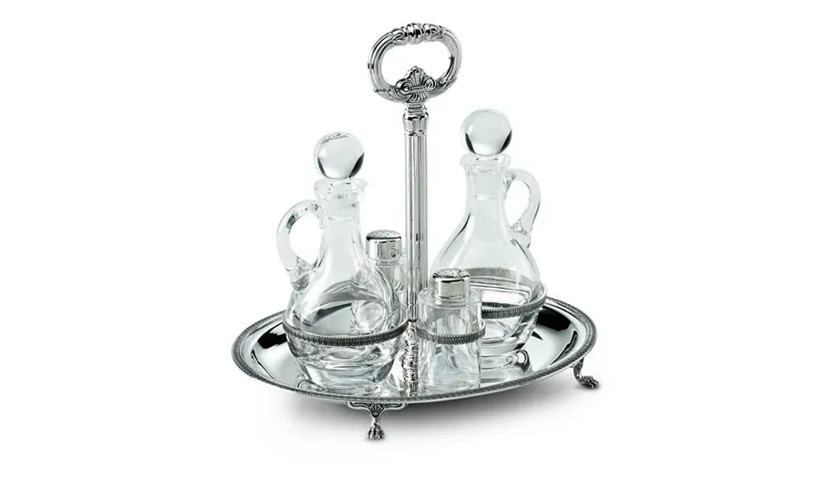 picture 1 Beautiful oval cruet with tray