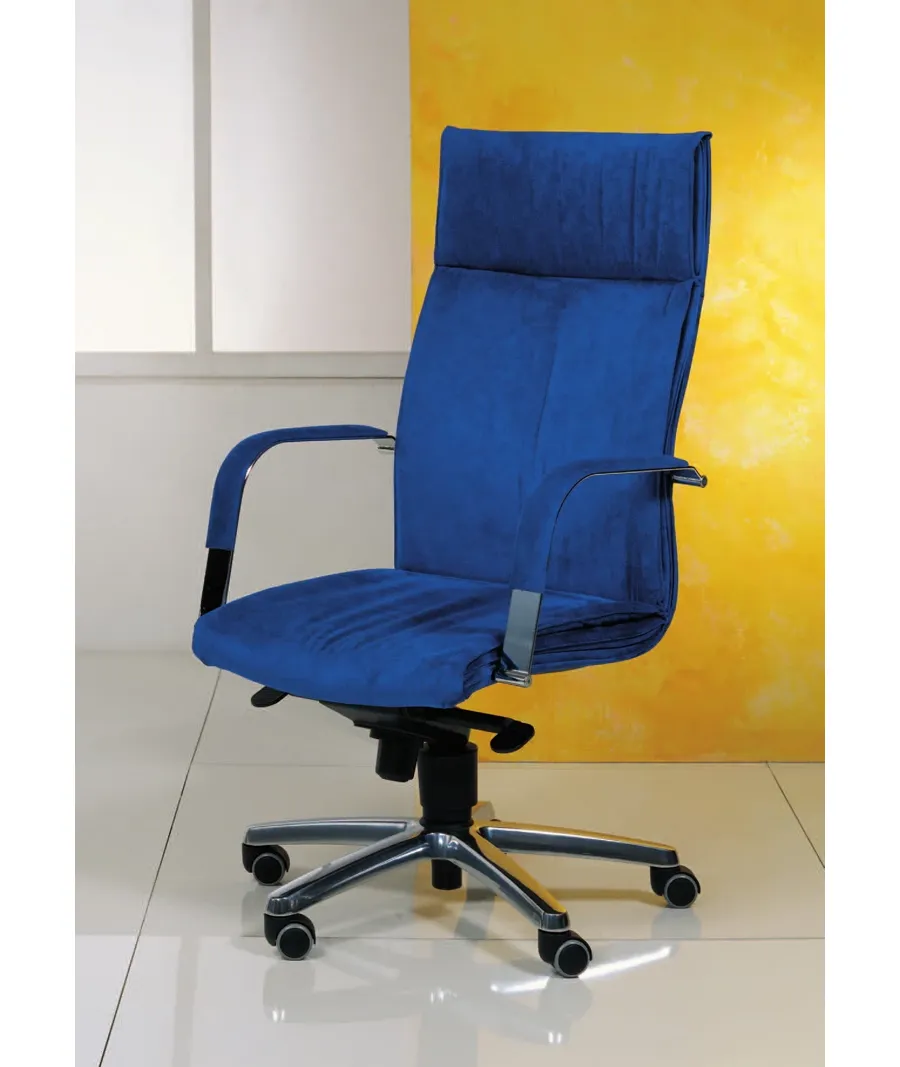 picture 1 Stylish chair – R.2000