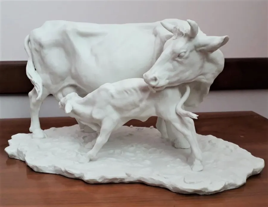 obrazek 3 Krowa i cielę z porcelany