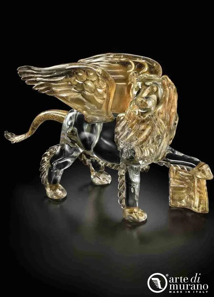 obrazek 1 The phenomenal figure of the Winged Lion of St. Murano glass brand