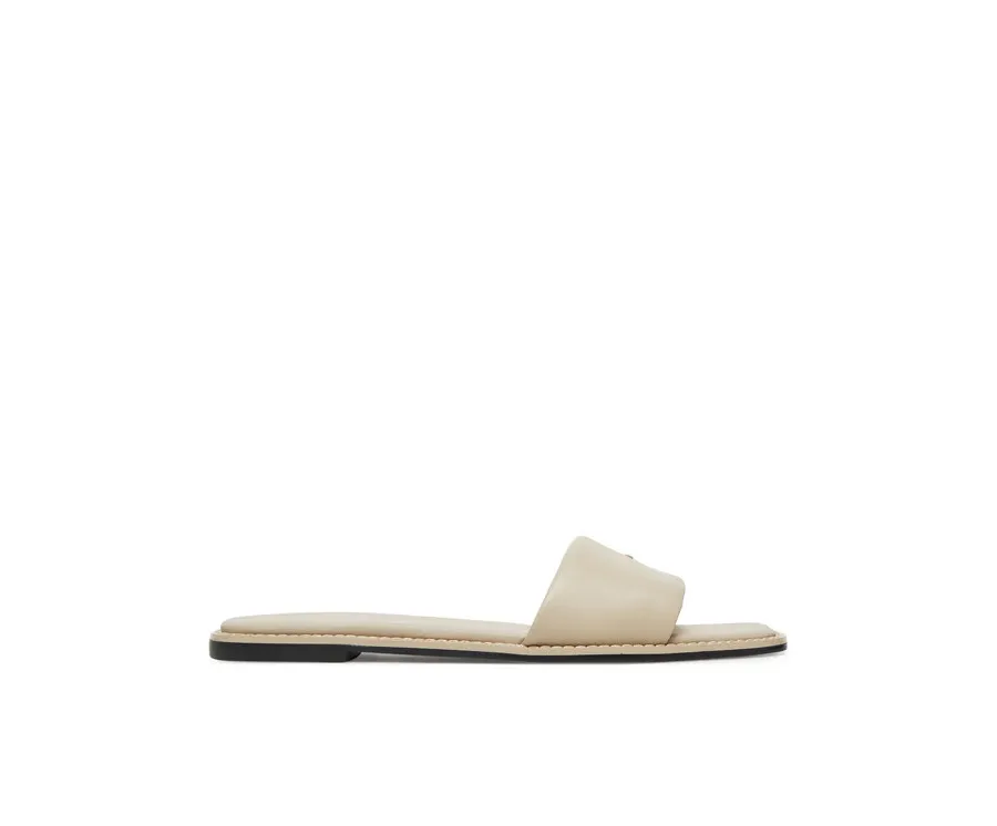 obrazek 1 Calvin Klein Klapki Flat Sandal Square Hf Lth HW0HW02652 Beżowy