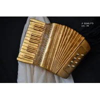 Zdjęcie Ceramiczna figurka akordeonu na prezent dla miłośnika muzyki