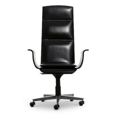 Zdjęcie Prestiżowy mebel biurowy w postaci włoskiego fotela Wing
