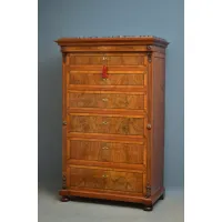 Zdjęcie XIX-wieczna komoda kontynentalna z orzecha włoskiego z marmurowym blatem