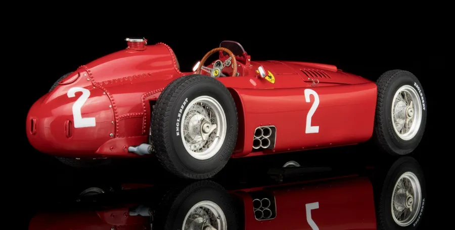 obrazek 4 Auto Ferrari D50, 1956 long nose GP Germany #2 Collins