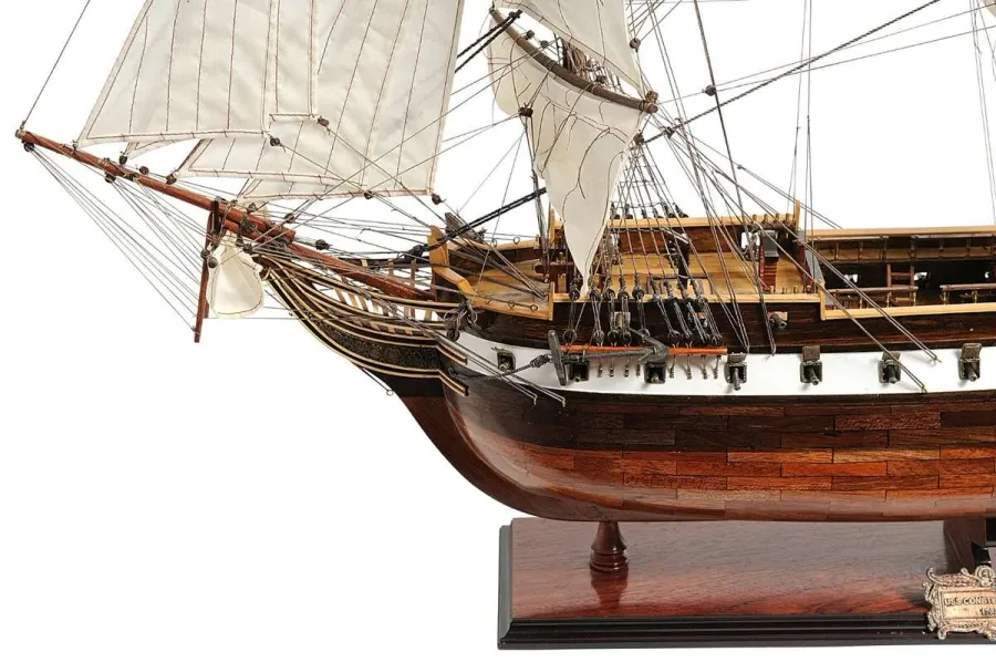 obrazek 3 Wyjątkowy model statku USS Constellation - AUrhentic Mdoels