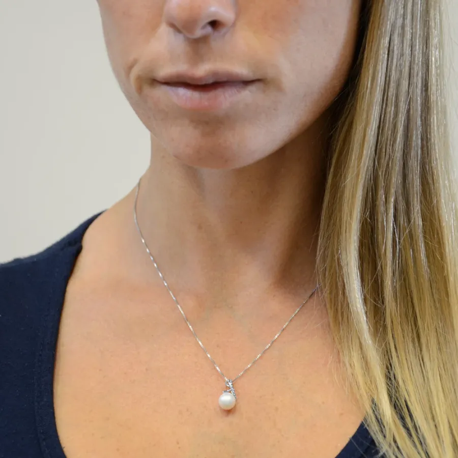 obrazek 2 Naszyjnik z perłą słodkowodną ze złotymi i srebrnymi cyrkoniami