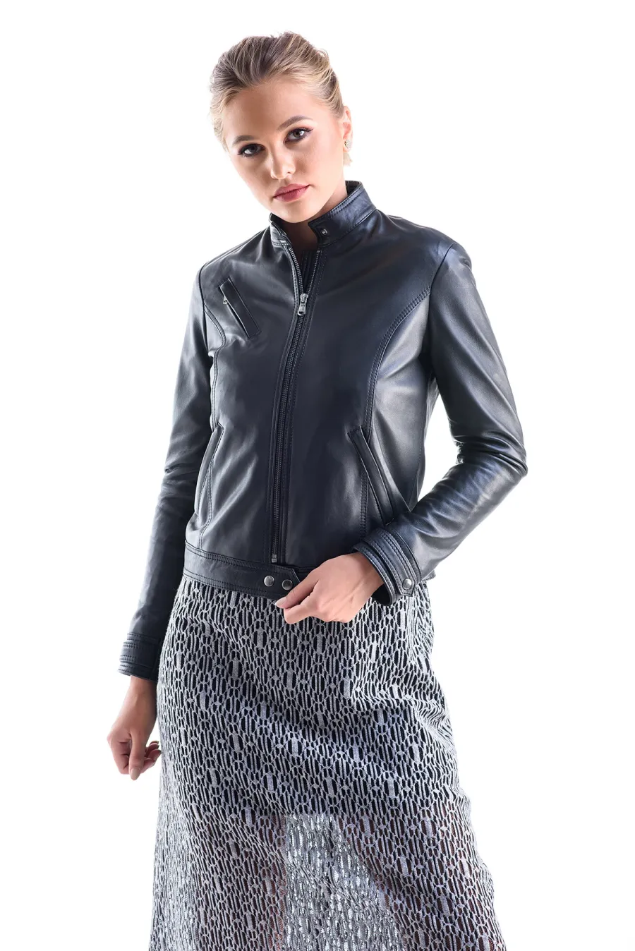 picture 1 Short and stylish sheepskin jacket - A&A Vesa