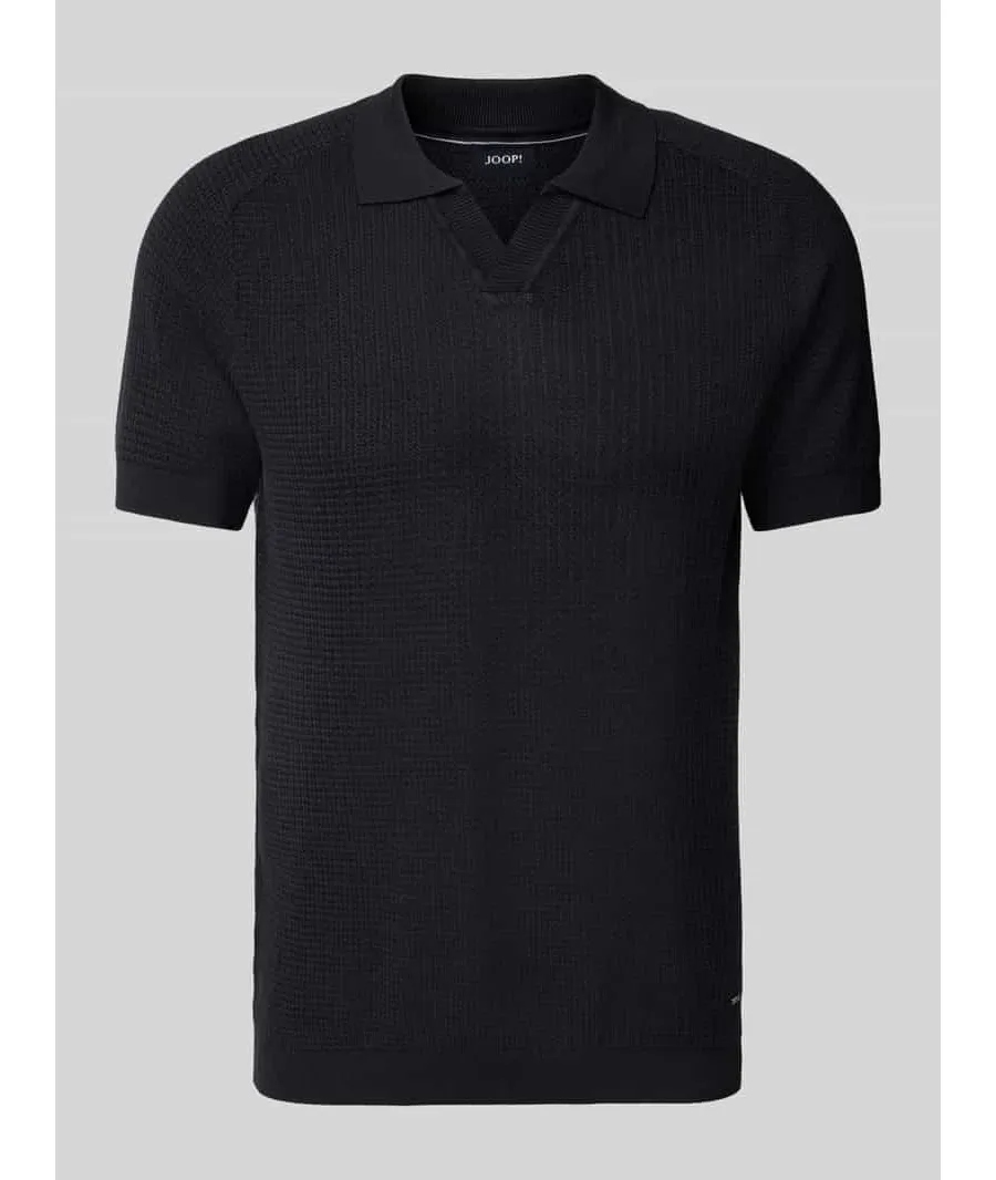 obrazek 1 Koszulka polo o kroju regular fit z dekoltem w serek