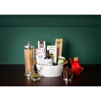 Zdjęcie Elegancki kosz delikatesowy - idealny na prezent