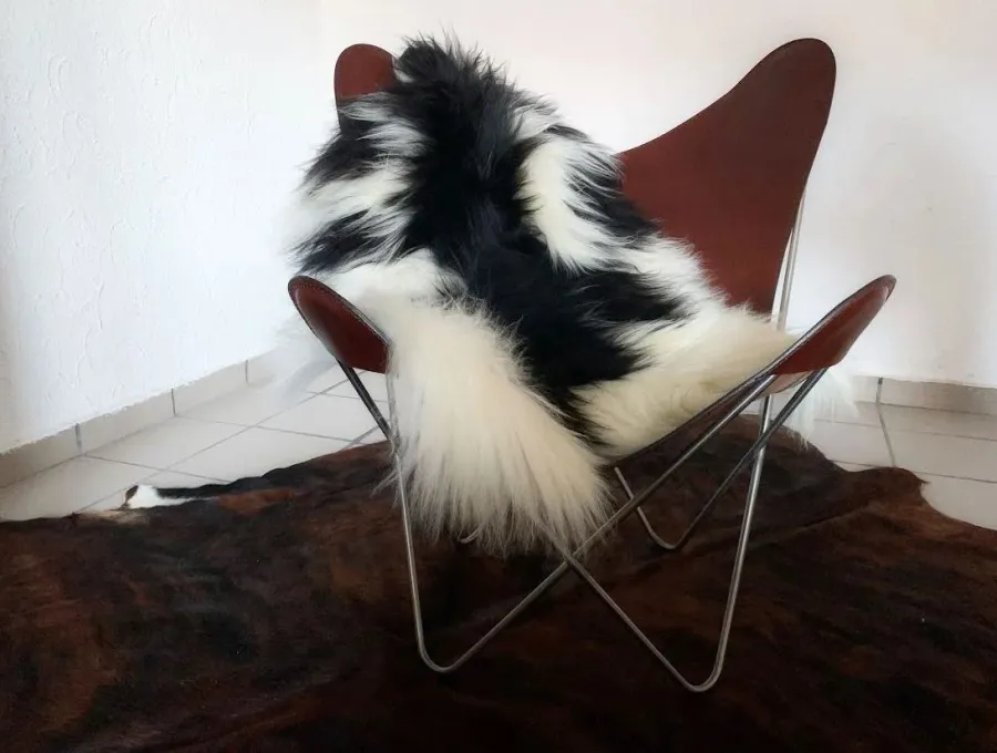 obrazek 1 Oryginalny dywan dekoracyjny ze skóry owczej - 107x74 cm