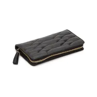 Picture Elegant travel case for storing jewelry as a gift