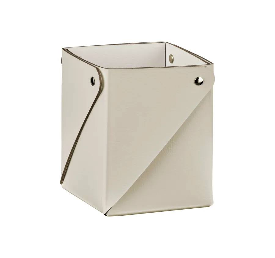 obrazek 1 Skórzany pojemnik na przybory biurowe w kolorze kremowym