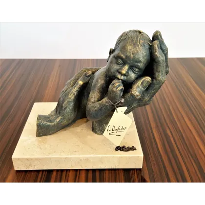 Zdjęcie Pierwszy sen dziecka - imponująca figurka na biurko!