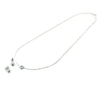 Zdjęcie Włoski naszyjnik z kolczykami w kształcie małej gwiazdy z brylantami i szmaragdami