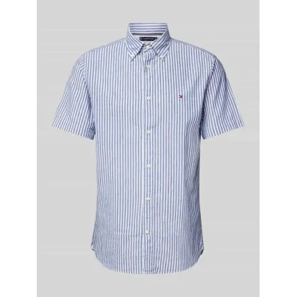 Zdjęcie Koszula casualowa o kroju regular fit z kołnierzykiem typu button down