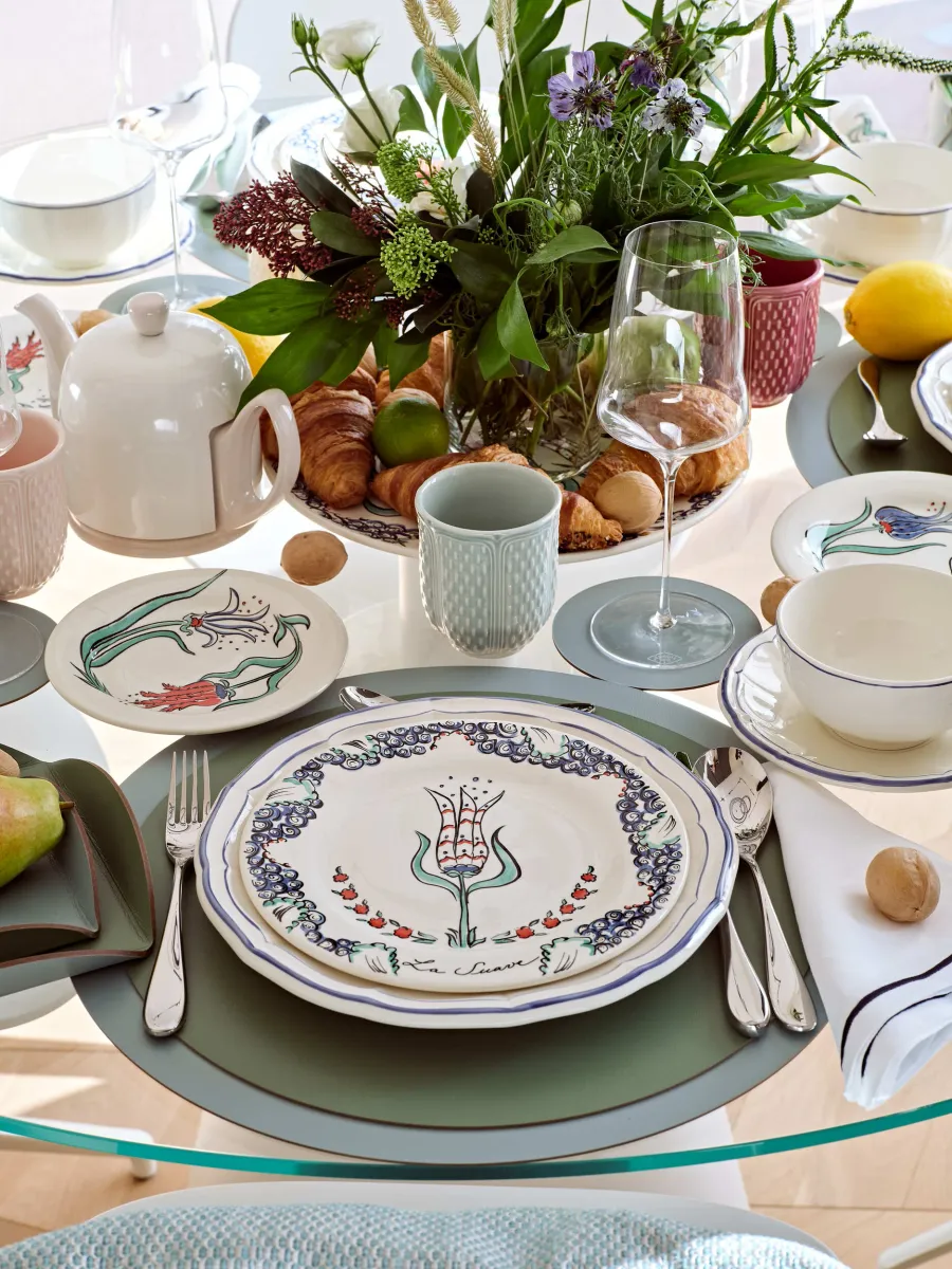 obrazek 4 Skórzana podkładka pod kieliszki w kolorze jasnego błękitu i eukaliptusa